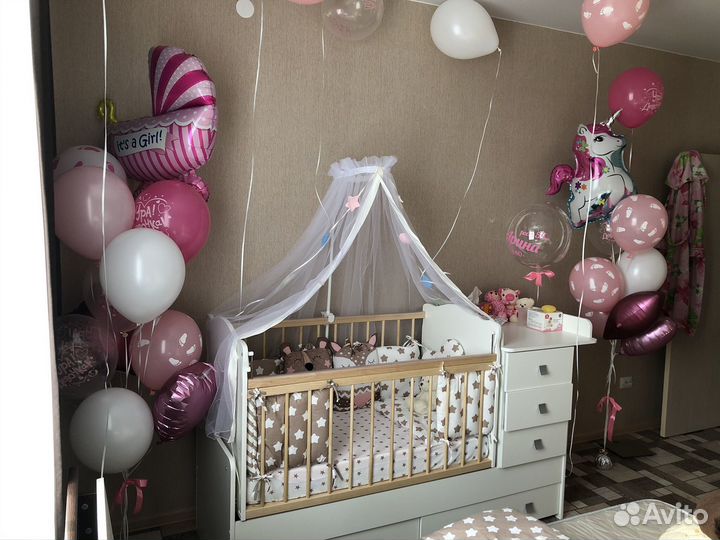 Детская кроватка с маятником