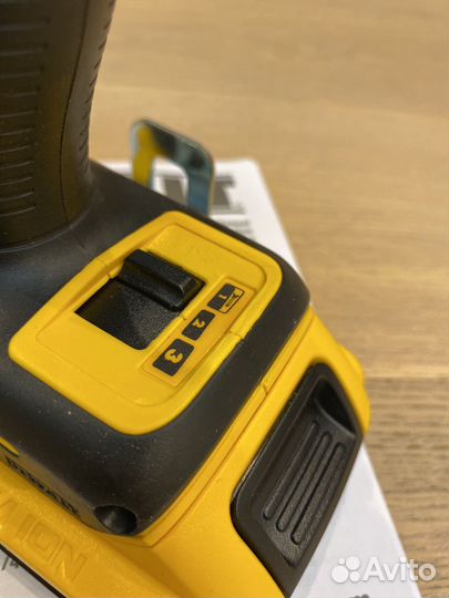 Шуруповерт/импакт DeWalt DCF 887USA