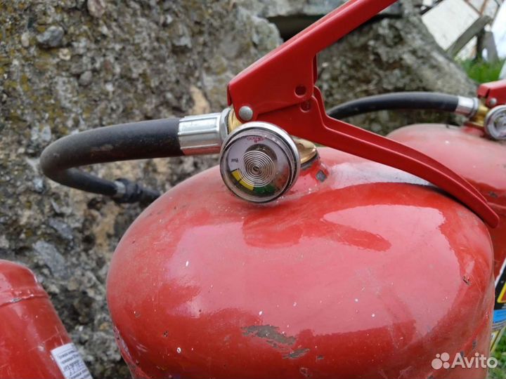 Огнетушитель порошковый оп 8