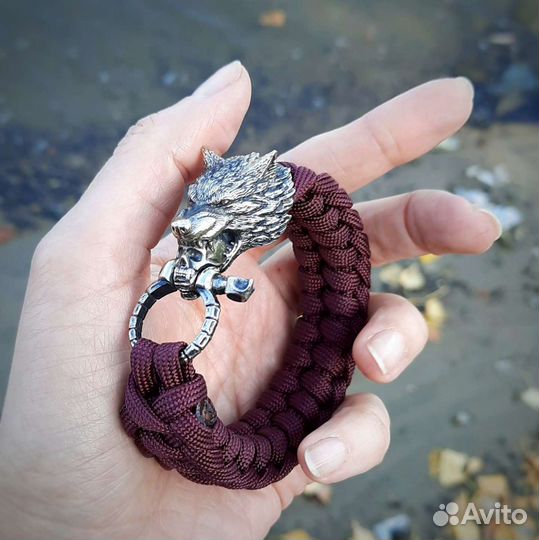 Браслет из паракорда 