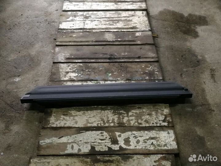 Продам шторку в багажник ауди караван 45к