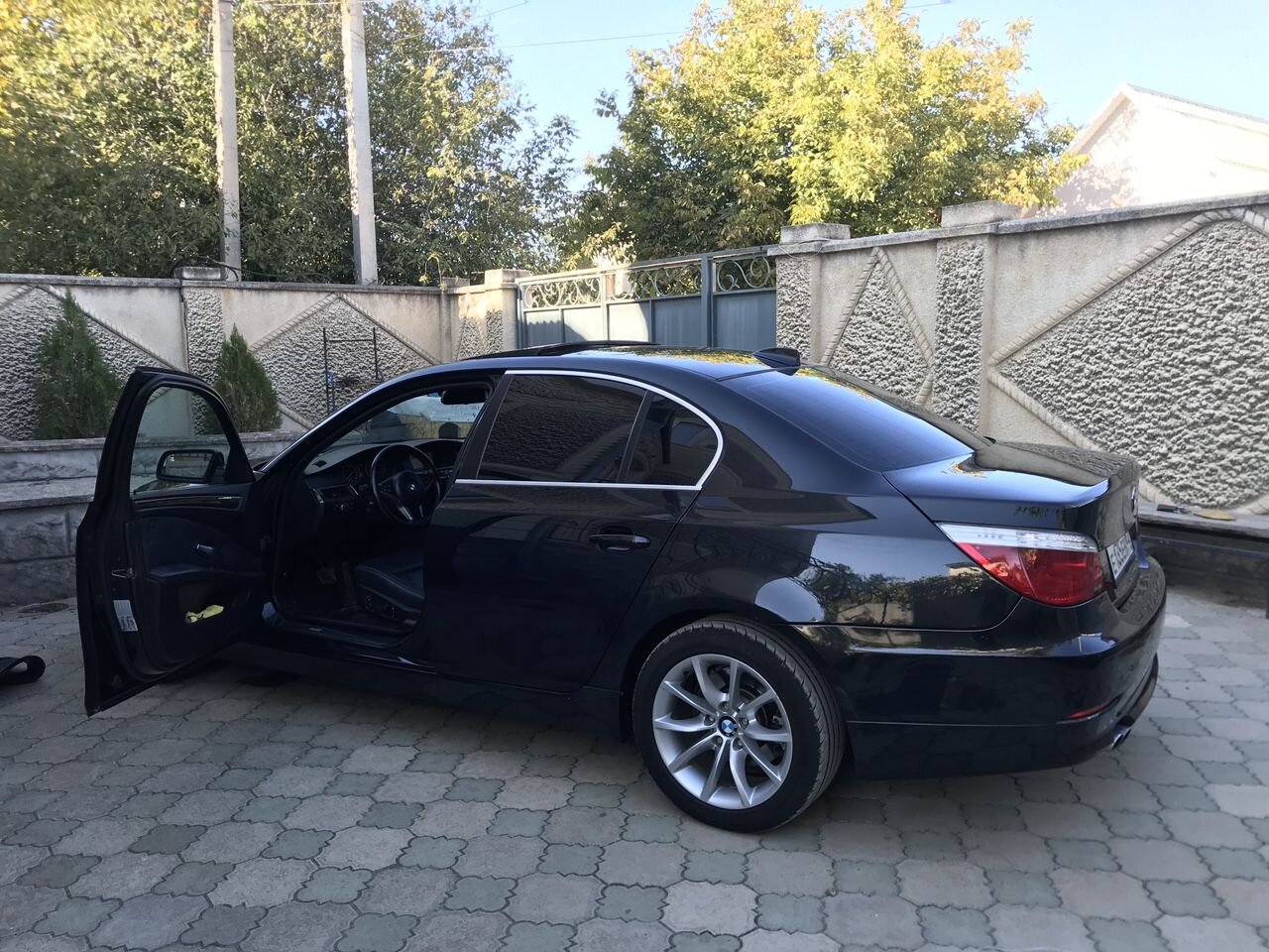 BMW 5 серия: фото владельца