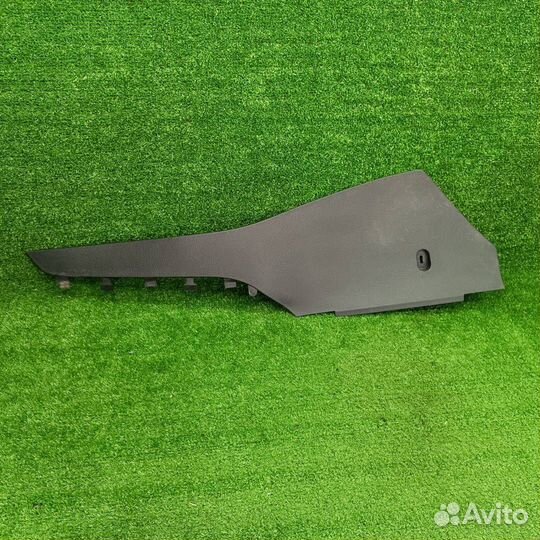 Накладка на торпедо (консоль) левая нижняя