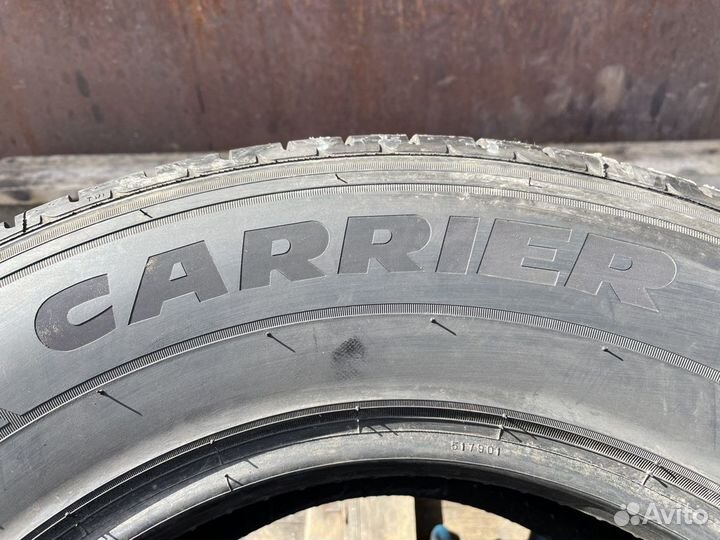 Pirelli Carrier 225/70 R15C