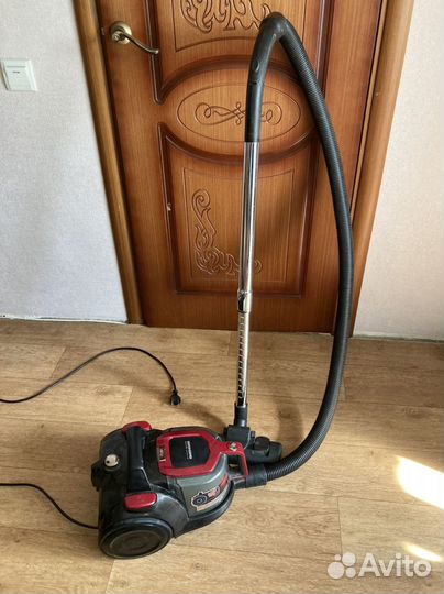 Пылесос Redmond