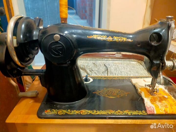 Швейная машинка подольская ручная