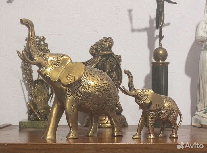 Слоны бронза