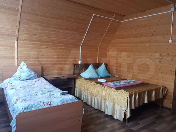 Комната 20 м² в 4-к., 2/2 эт.