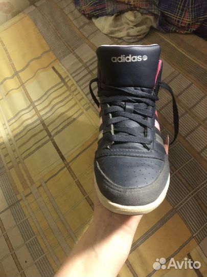 Кроссовки adidas