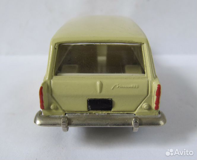 Москвич 434 А6 без ми. Цвет. Капот три зажима