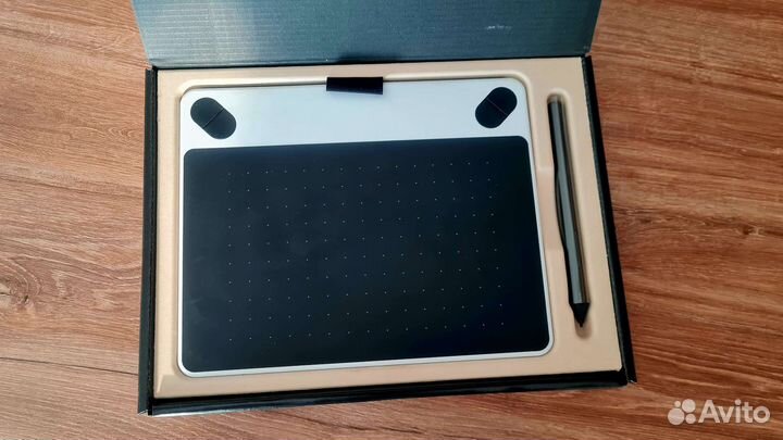 Графический планшет wacom intuos