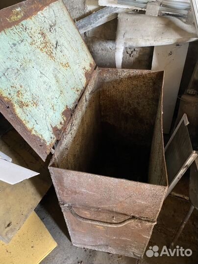 Железный бак