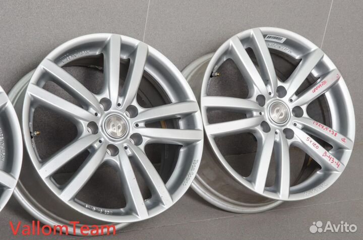 Лот UP044726 Фирменные 17-е диски team sparco legg