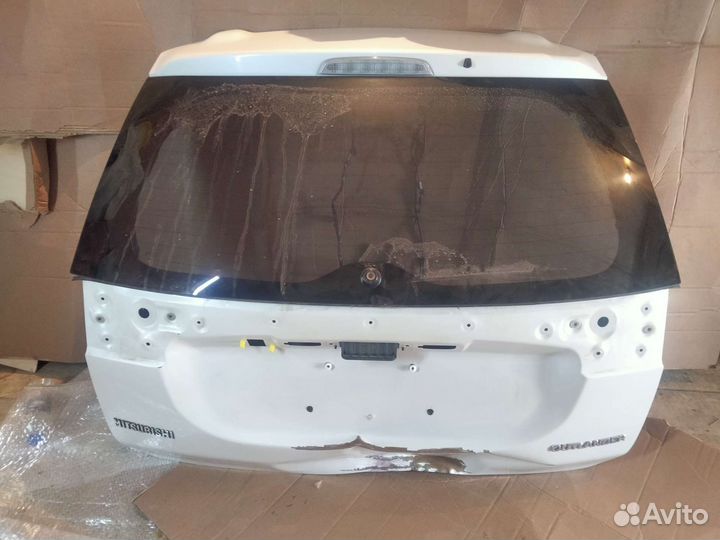Продам крышку багажника