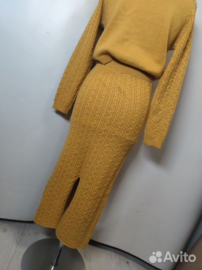 Женский костюм р М