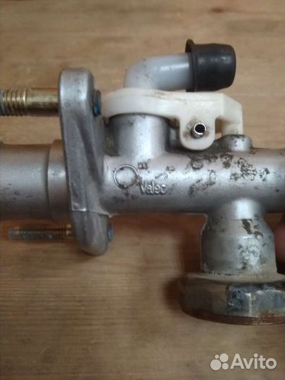 Главный цилиндр сцепления Nissan