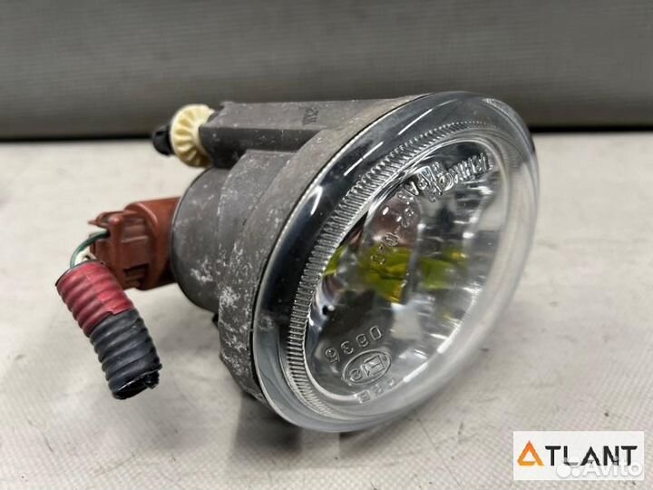 Туманка передняя левая toyota wish