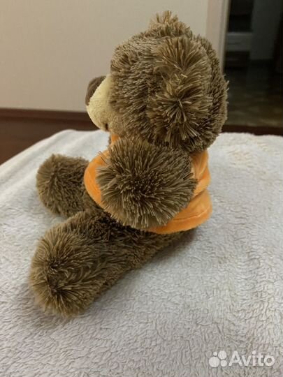 Медвежонок плюшевый
