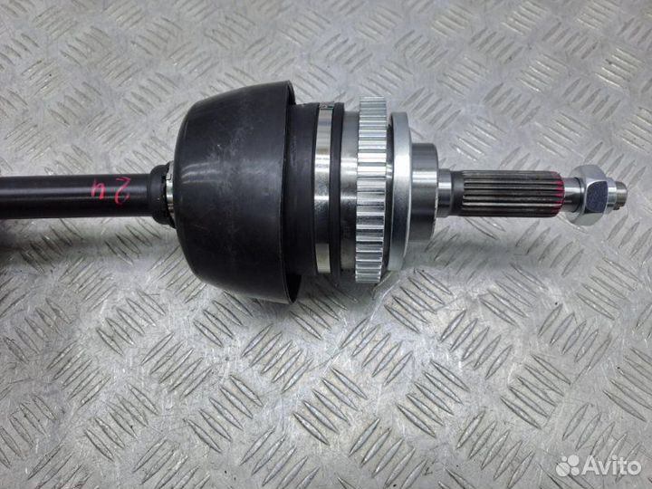 Привод передний правый Лада Niva 2123