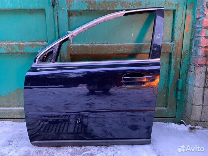 Двери передняя левая и задняя левая на volvo