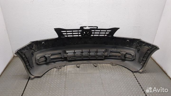 Бампер передний Volkswagen Caddy, 2008