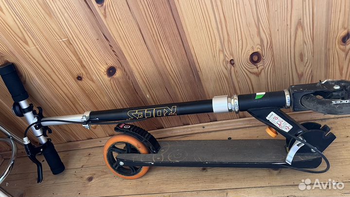 Самокат детский двухколесный с ручным тормозом