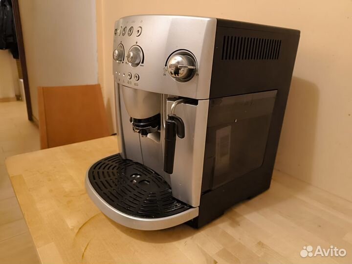 Кофемашина delonghi magnifica