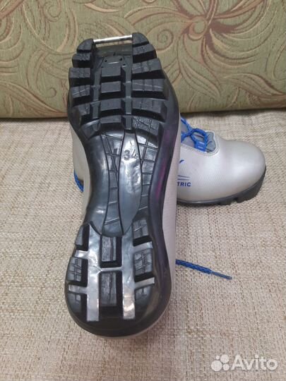 Лыжные ботинки