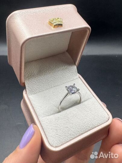 Кольцо помолвочное белое золото 585