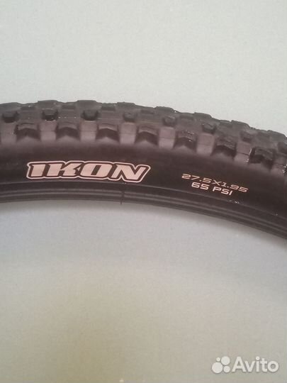 Велопокрышки, две сумки, руль