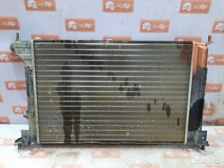 Радиатор двс Opel Vectra B 38 X16 1996
