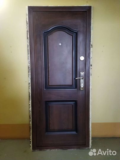 Дверь входная металлическая