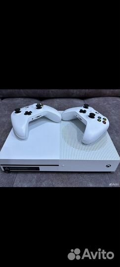 Xbox One s