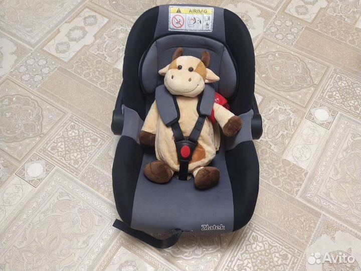 Продаю автомобильное кресло люльку