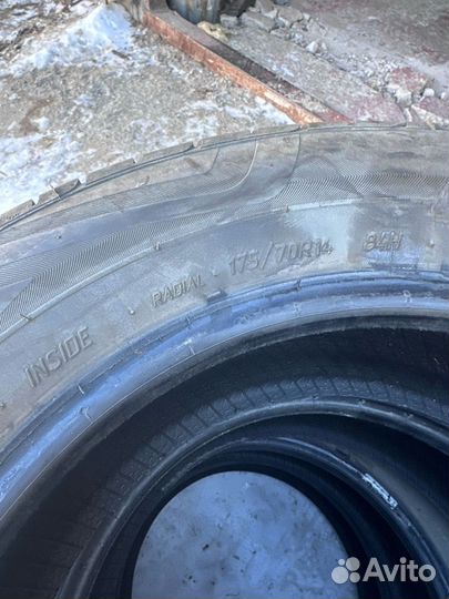 Viatti Strada Asimmetrico 175/70 R14 30Y