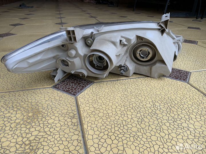 Левая фара на camry v45