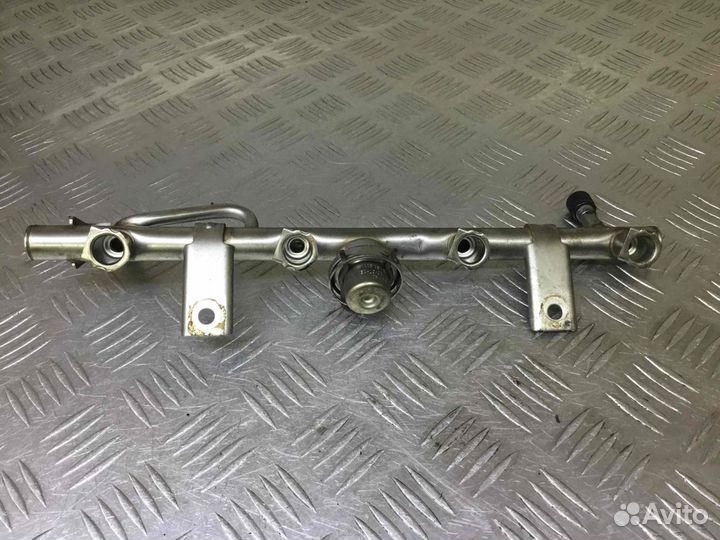 Топливная рампа Мерседес Ц класс A1110780292 27194