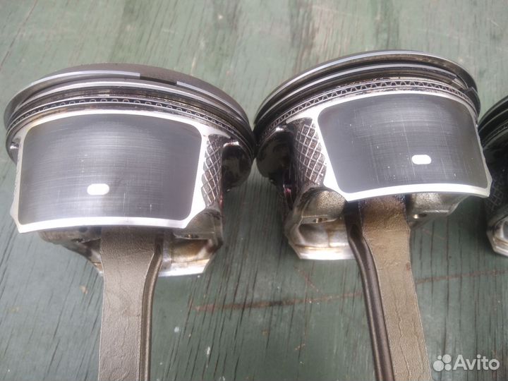 Поршень Mazda 3 BL LF 2л