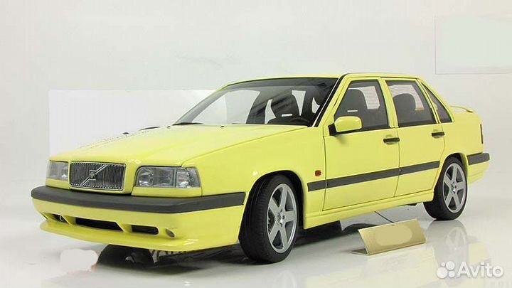 Вольво Volvo 850 T-5R 1995 Седан Autoart 1:18
