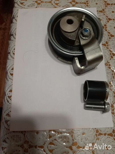 Ролик натяжной и паразитный.ауди А6.пассат Б.5