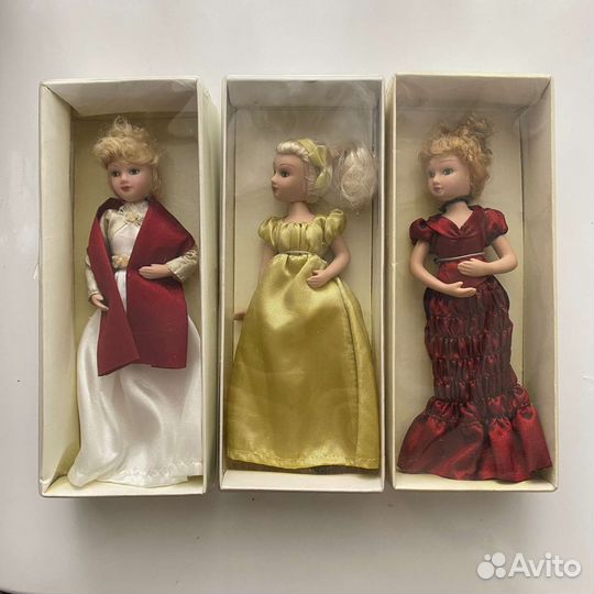 Коллекция кукол фарфоровые в упаковке