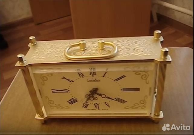 Настольные часы электромеханические 