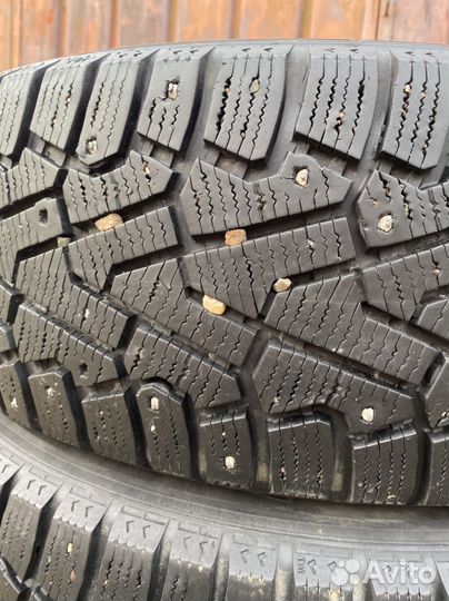 Pirelli Ice Zero 215/55 R17