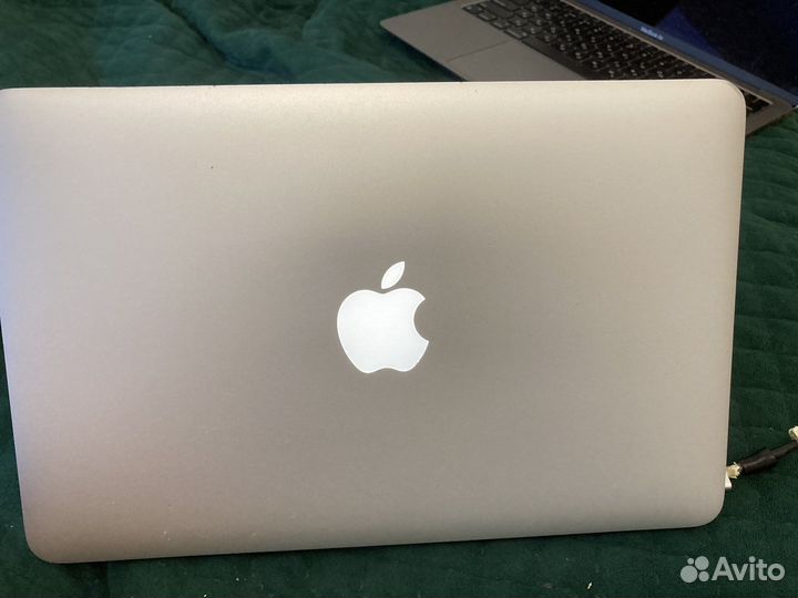 Apple MacBook Air 11 2012