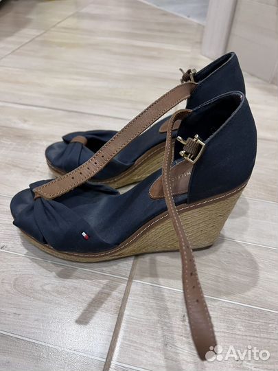 Tommy hilfiger туфли 38