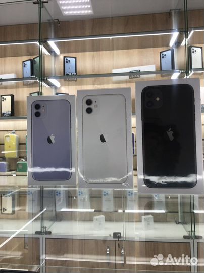 iPhone 11, 64 ГБ