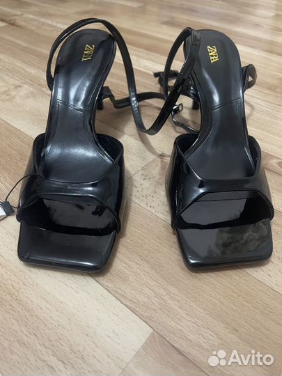 Босоножки zara