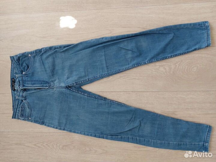 Джинсы bershka