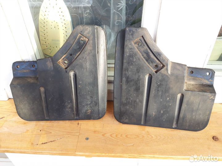 Передние брызговики Шеви Нива до 2009 г.в