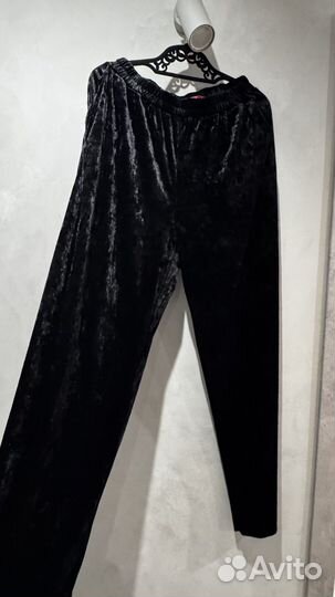 Нарядный велюровый костюм женский 48-50р